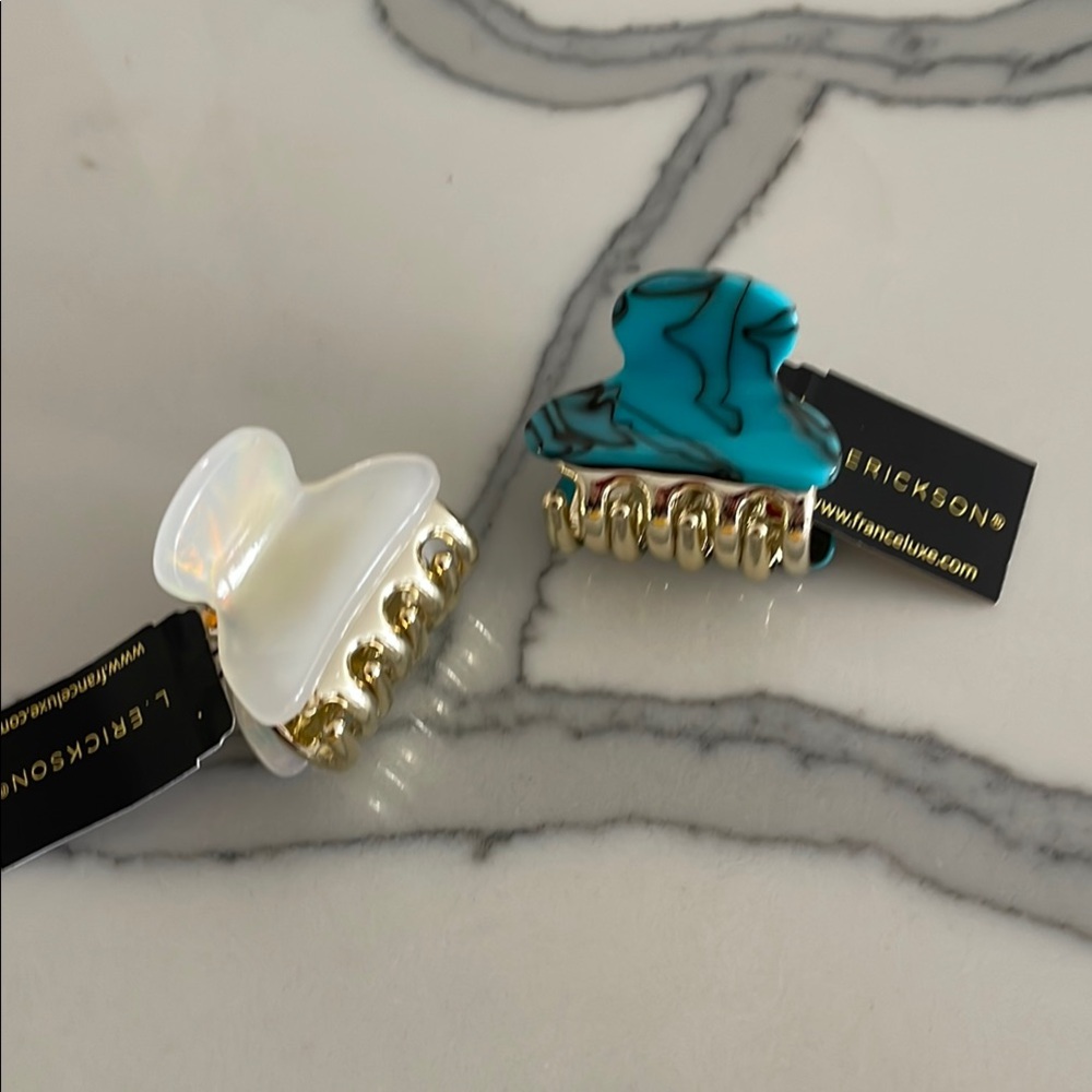 NWT adorable L. Erickson set of TWO mini clips turquoise blue white gold 💋